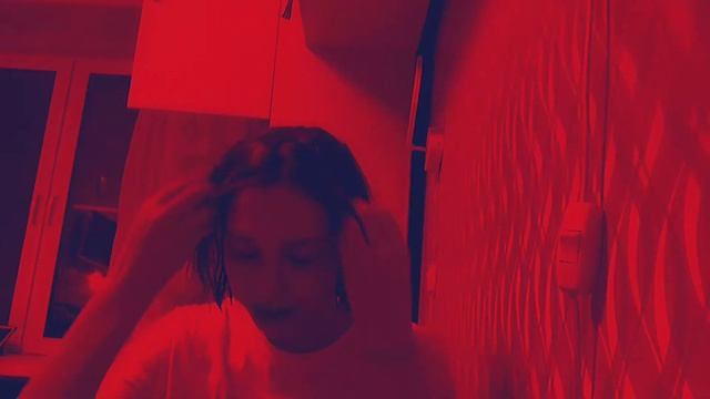 ОТСТРИГЛА И ПОКРАСИЛА ЧЕЛКУ. немного о моей жизни смотреть онлайн