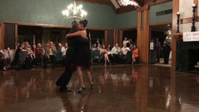 Tango Negro de Juan Carlos Caceres смотреть онлайн