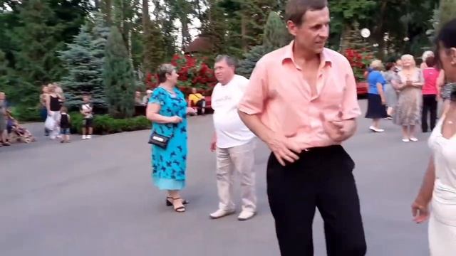 ЗАКАЗЫВАЙ ЛЮБОЙ КАПРИЗ КИСА! ТАНЦЫ ХАРЬКОВ СЧАСТЛИВЫЕ МОМЕНТЫ смотреть онлайн