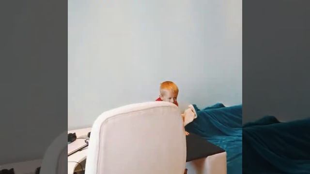 Илье нравится играть на шведской стенке Доскорт смотреть онлайн