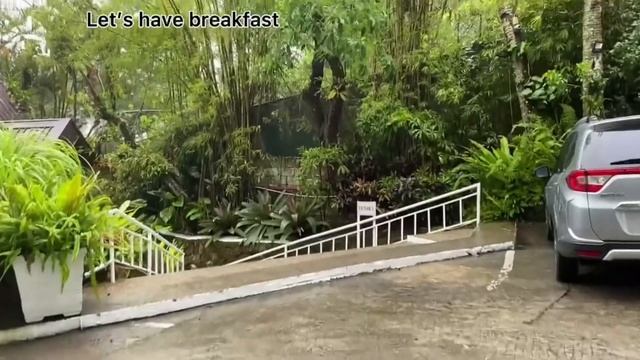 THE SMALLEST HOTEL ROOM I've ever stayed at | Cabins by ECO hotel in Tagaytay, Philippines смотреть онлайн