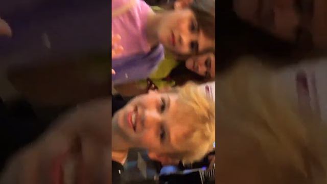 У меня кепка из ДиснейЛенда из Гон Конга :) смотреть онлайн