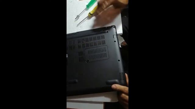 Portátil Acer Aspire 3 A315 51 No enciende o se reinicia смотреть онлайн