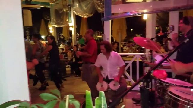 Father's Day with JC2 at Bahama Breeze смотреть онлайн