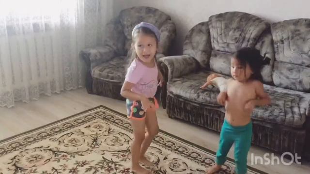 Танцуют под Dame tu cosita ))) смотреть онлайн