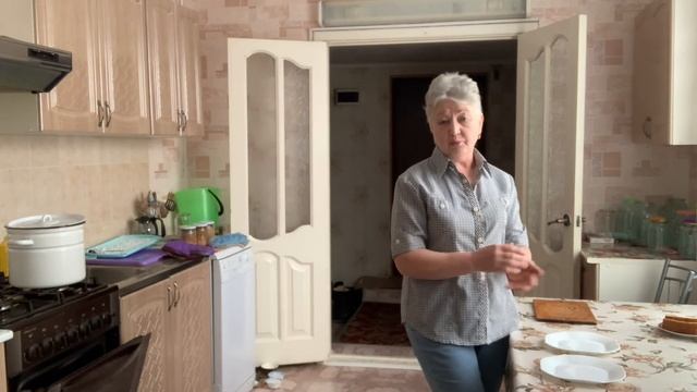 Куда поперлись ранним утром//Остались без машины//Готовлю рыбу макрурус//Дрова.Вылетаем в трубу// смотреть онлайн