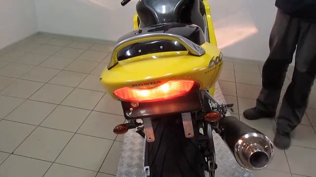 HONDA CBR 600 F4 (8022) смотреть онлайн