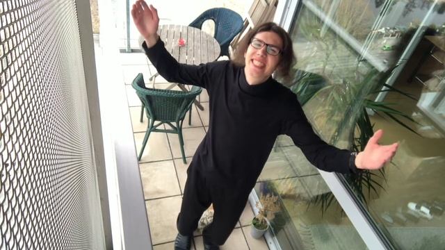 Прическа Top Knot спустя 28 месяцев 851 день смотреть онлайн