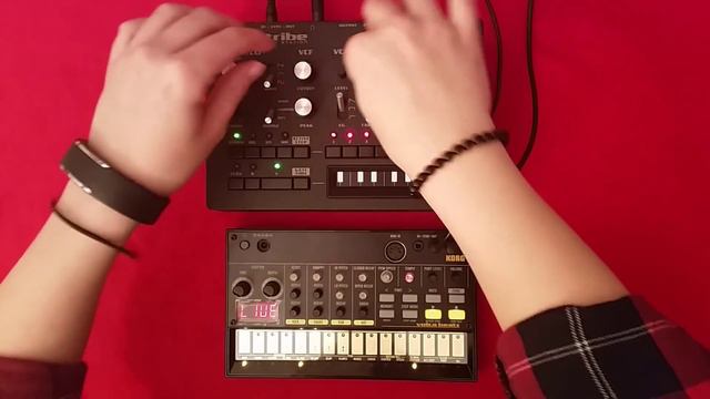 Monotribe and Volca Beats Live Jam Session смотреть онлайн