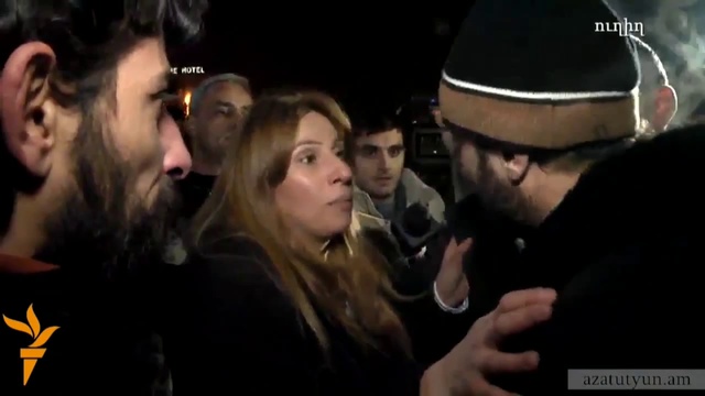 Zaruhi Postanjyan talks with the protestors in Gyumri смотреть онлайн
