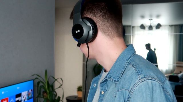 ТОП ГАРНИТУРА ДЛЯ PS4, ANDROID, NINTENDO И ДРУГИХ УСТРОЙСТВ! Hori Gaming Headset Pro смотреть онлайн