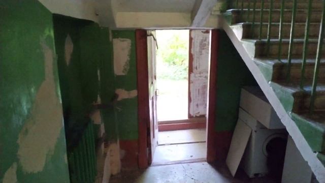 Интересный старый дом около #БУТОВСКИЙ ПОЛИГОН смотреть онлайн