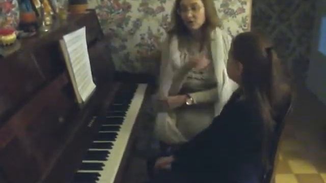 Уроки игры на фортепиано Урок №4 София смотреть онлайн