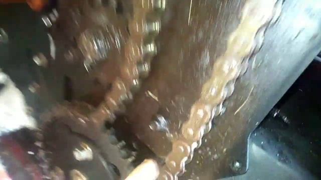 Тунгус 500L,600Lнатяжка цепи, натяжка гусеницы , установили диск на щеку вариатора, сапун редуктора смотреть онлайн