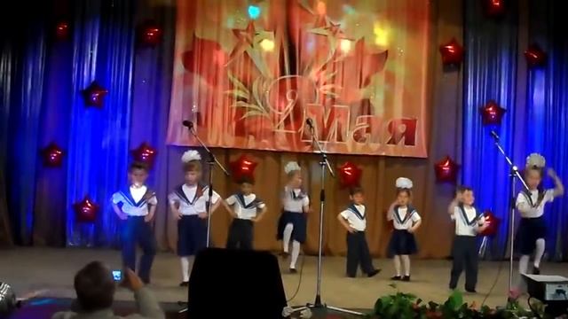 Маленькие "Светлячки" на большой сцене смотреть онлайн