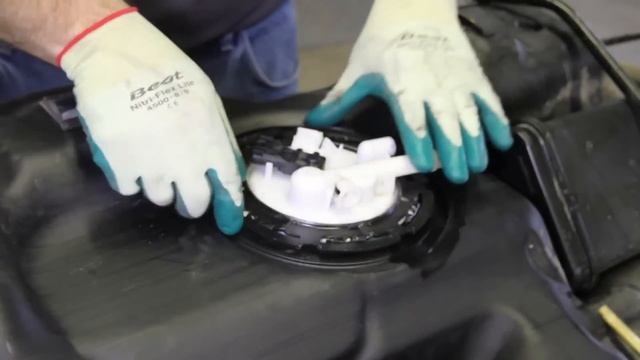 How to Install Fuel Pump E3749M 2008 2009 2010 Chevy Impala / Buick LaCrosse / Pontiac Grand Prix смотреть онлайн