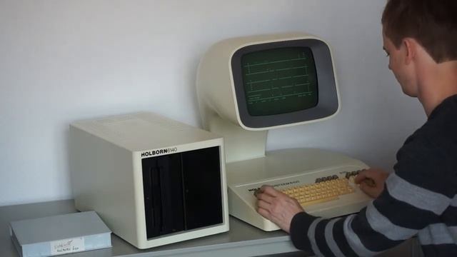 Удивительный дизайн компьютера Holborn 6100 Z80