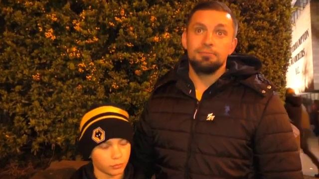 'Sack the ref': Wolves fans react after losing 3-2 at home to Leeds United смотреть онлайн