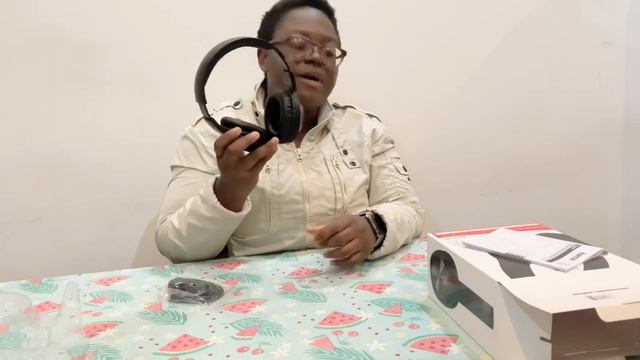 Unboxing Hama Calypso wireless headphones смотреть онлайн