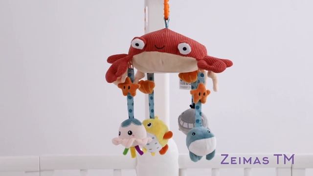 Подвесная игрушка Краб с маленькими игрушками и зеркалом из пластика от Zeimas смотреть онлайн
