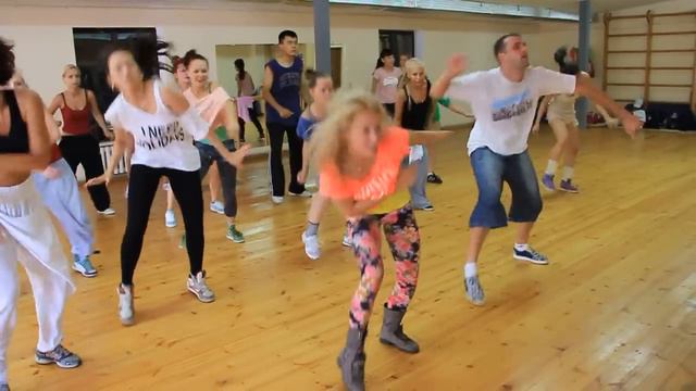 Dancehall Workshop from Elena Fraules смотреть онлайн