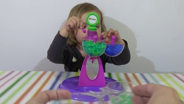 Ювелирная мастерская Орбиз c разноцветными шариками Orbeez jewelry maker set смотреть онлайн