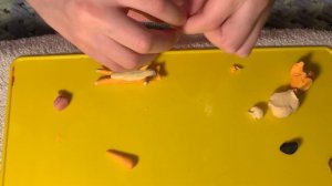 Простая лепка миниатюрного кота-Батона