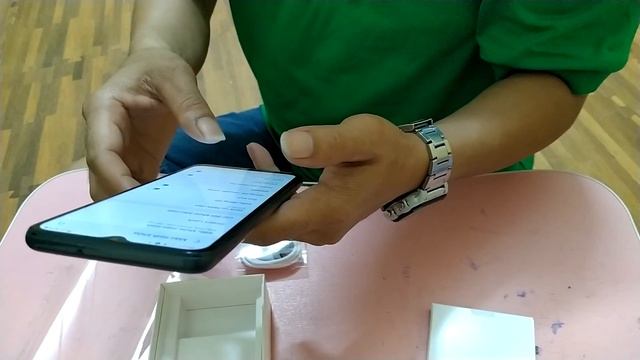 Mở hộp SamSung Galaxy A12 giá giảm shock có ổn k смотреть онлайн