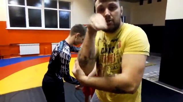 Смертельный приём "Жалящая анаконда" смотреть онлайн