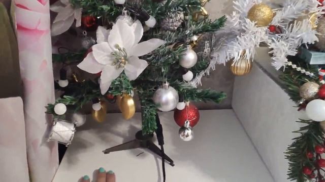 Vlogmas - days 21-22. Первые подарки под елкой) смотреть онлайн