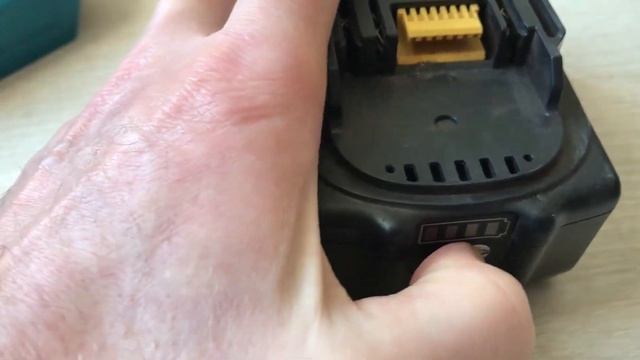 Адаптер USB для аккумуляторов Makita серии LXT на 18В /Adapter USB Makita for LXT series Battery 18 смотреть онлайн