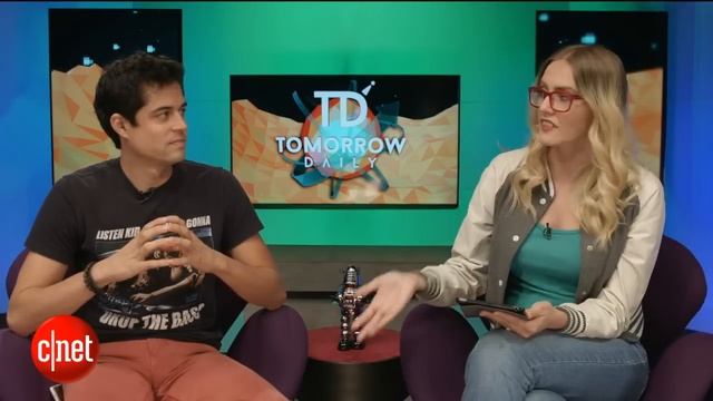 Tomorrow Daily - Gesture-enabled touchpad fits on your thumbnail, Ep. 164 смотреть онлайн