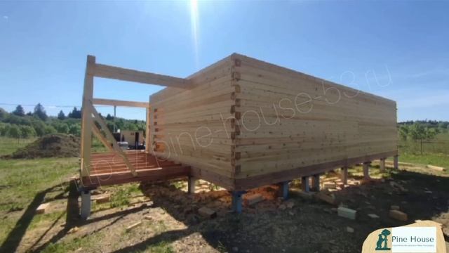 Видео строительства дома от «Pine House» из профбруса в Ленинградской области смотреть онлайн