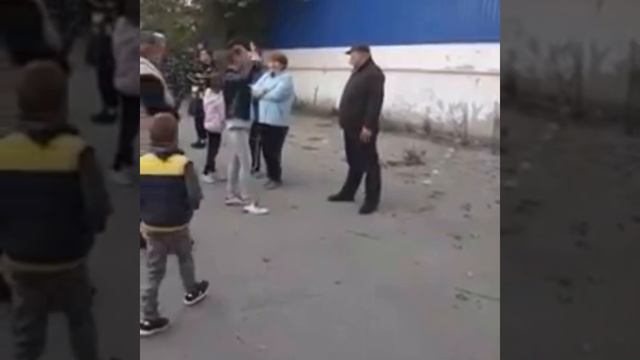 Шок!!!Действующий сотрудник Одесской полиции Лариса Карасева,организовует проплаченные акции! смотреть онлайн