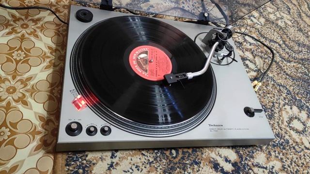 Technics SL 1700 смотреть онлайн