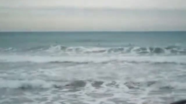 Штормовые волны в Сиджесе смотреть онлайн