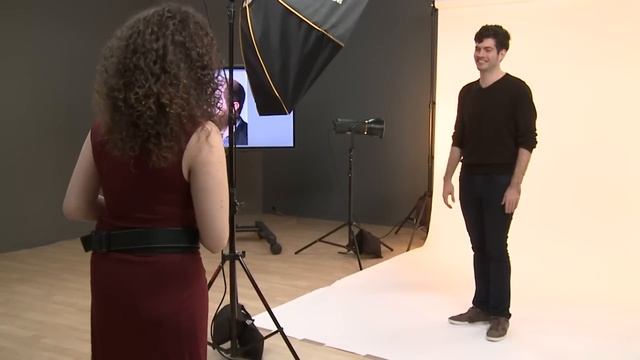 Create a Catalog-Quality Man's Pose with Lindsay Adler смотреть онлайн
