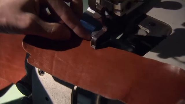 Как создают кожаные сумки Piquadro смотреть онлайн