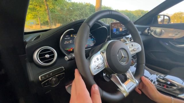 C63s LE DERNIER CABRIOLET V8 de chez AMG смотреть онлайн