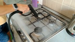 Очищаем плиту  Паровой очиститель Kitfort КТ 908