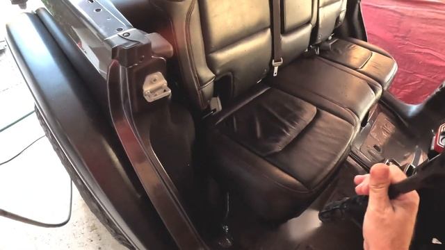 Как снять пол в Jeep Wrangler Rubicon. Разбираем до металла. смотреть онлайн