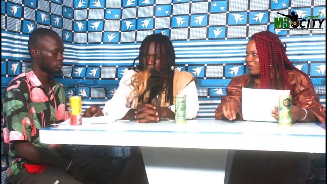 PERLY SUR LE PLATEAU DE M3CITY смотреть онлайн