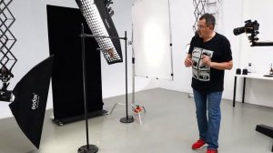Фотошкола Godox с Игорем Сахаровым.Урок №21.От теории к практике: предметная съемка сложного объект