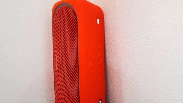 Sony SRS-XB40 Playing is Stereo смотреть онлайн