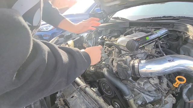 PCV Valves On INFINITI M45 VK45DE смотреть онлайн