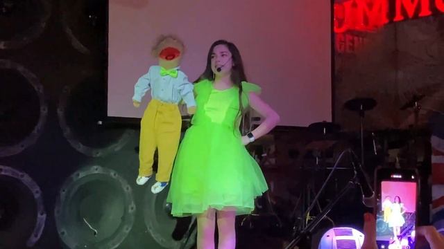 Милана Илюхина и Андрюша - Ты мой краш (чревопение) смотреть онлайн