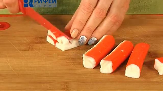 Что Есть. Салат с мандаринами и крабовыми палочками смотреть онлайн