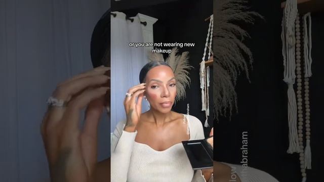 Seint makeup for women of color #easymakeuplook #makeupforwoc #seintartistwoc #seintwoc #browngirlf смотреть онлайн