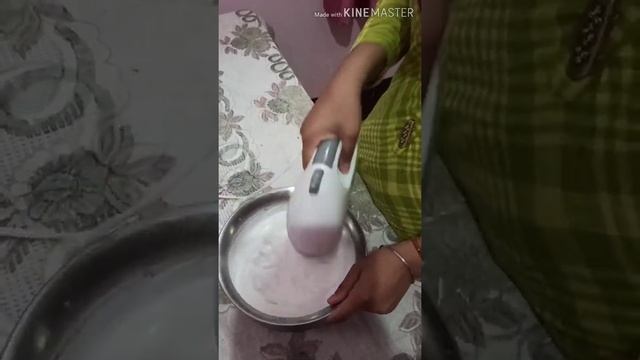 Cake Making: How To Whip Cream For Cake?