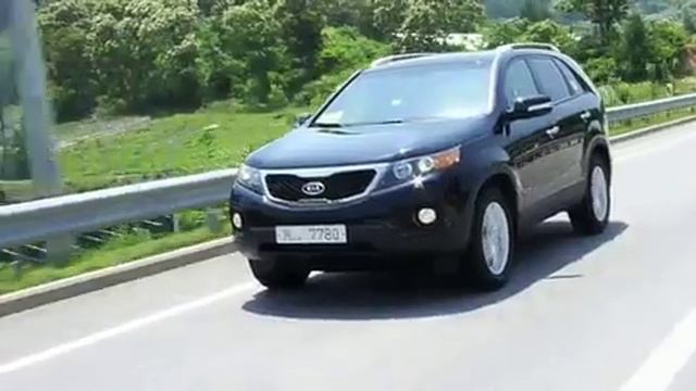 James Deakin Test Drives the 2010 Kia Sorento смотреть онлайн